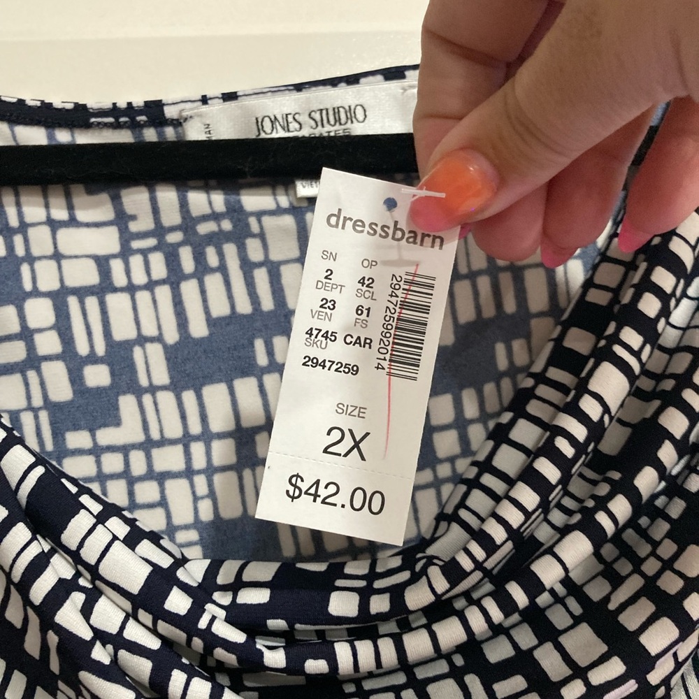 Jones Studio Navy and White Patterned Blouse - Picture 2 of 4